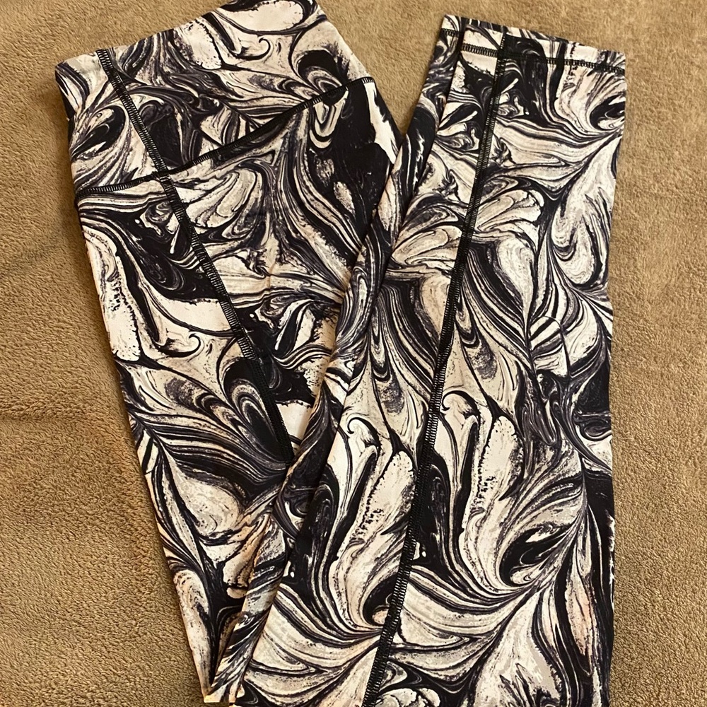 Victoria’s Secret Knockout Full Length leggings